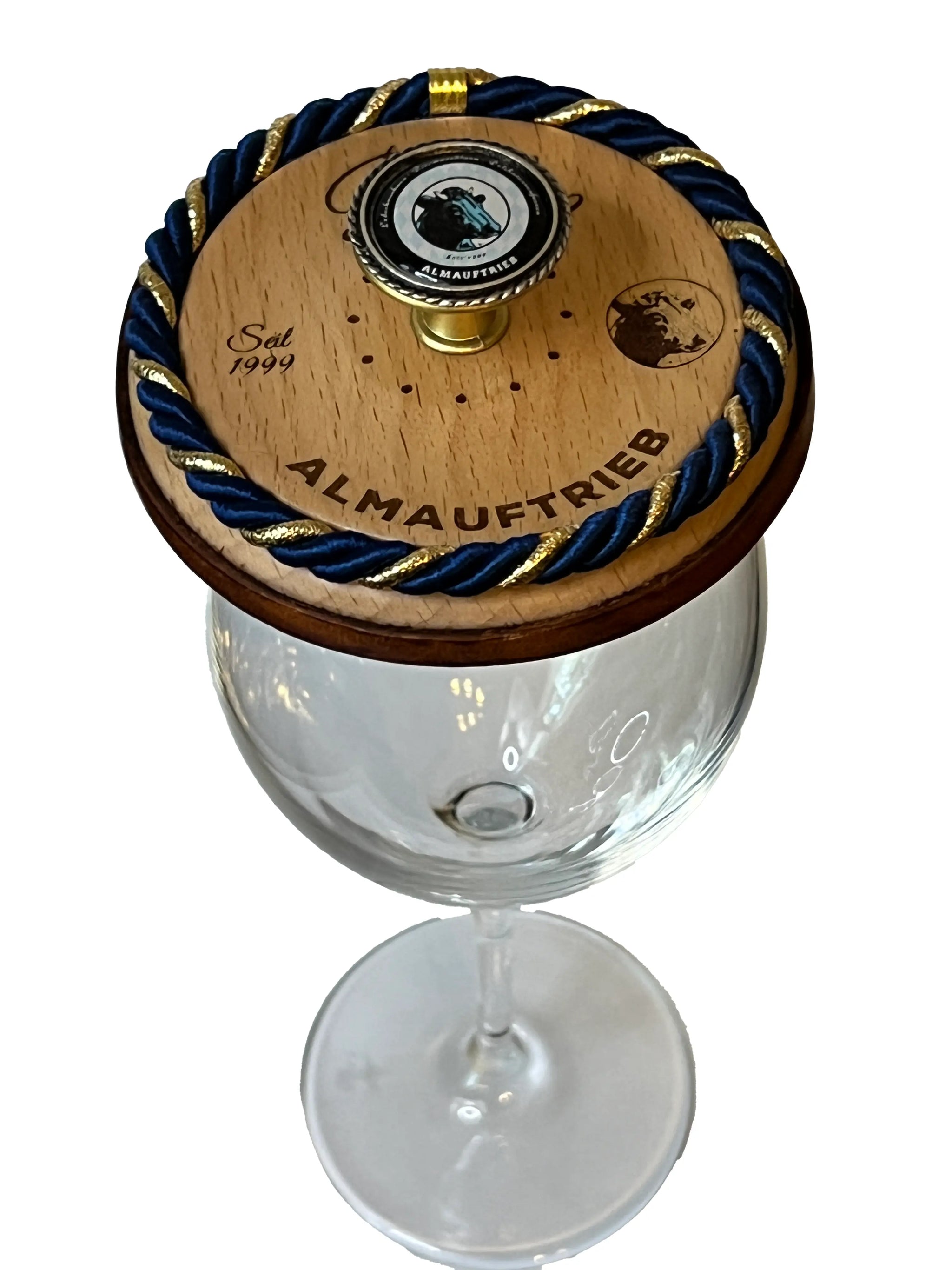 Almauftrieb Holzdeckel