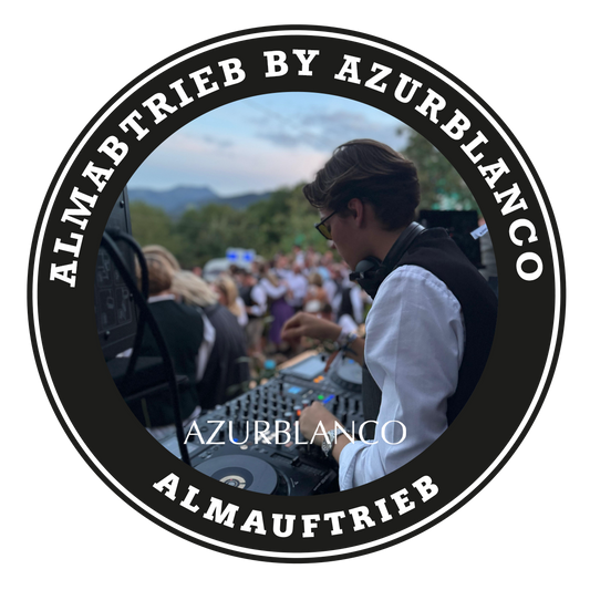 Almauftrieb Tegernsee 2025 - Almabtrieb by AzurBlanco